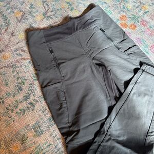 Athleta Dark Green Headlands Hybrid 8 TALL Leggings with Zipper Details GUC